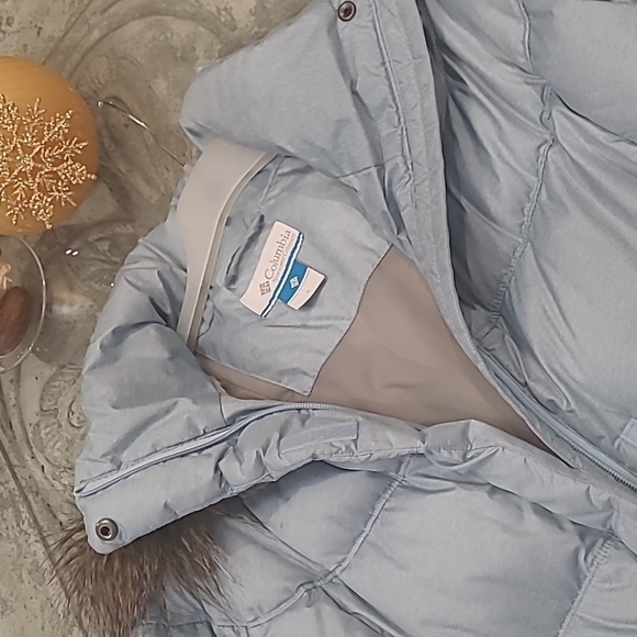 COLOMBIA MEDIUM FIT DUCK DOWN FEATHER PUFER JACKET WITH FAUX FUR REMOVABLE HOOD - Picture 2 of 11